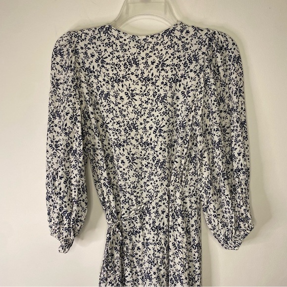 Farrow Floral Wrap V Neck Maxi Dress in Dark Blue and White Size Small - Picture 11 of 15